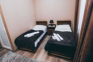 Гостевой дом kutaisi Sunrise Кутаиси Двухместный номер с 1 кроватью или 2 отдельными кроватями-4